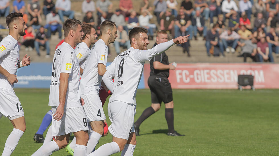 FC Gießen trifft neunfach