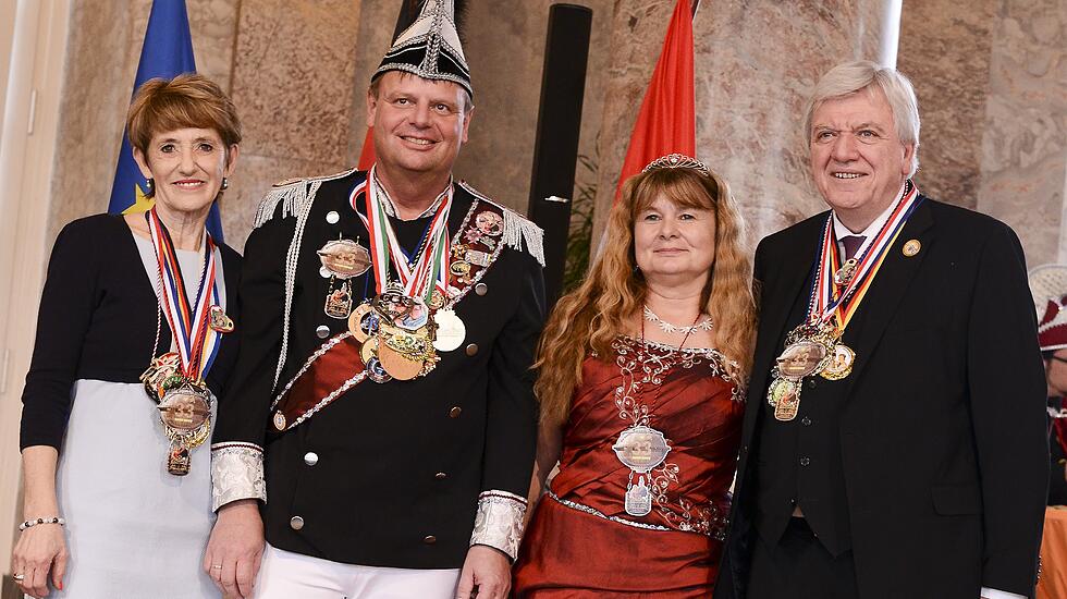 Prinzenpaare des Landkreis Gießen beim Hessischen Ministerpräsidenten