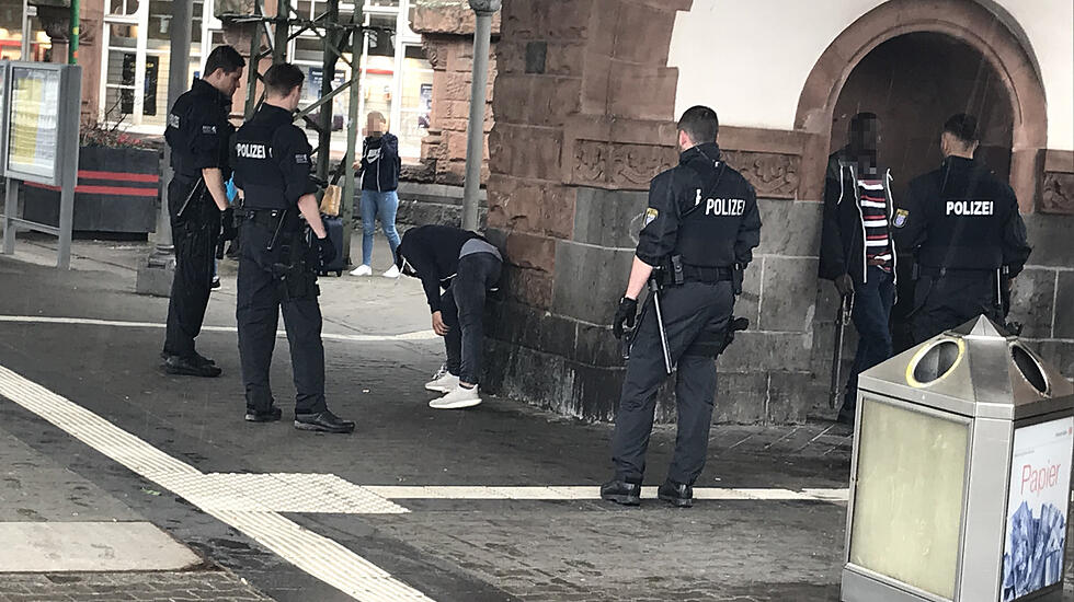 Großrazzia am Gießener Bahnhof