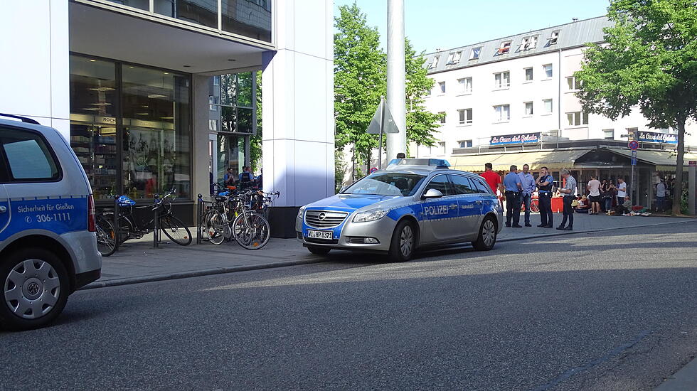 Bombendrohung: Galerie Neustädter Tor geräumt