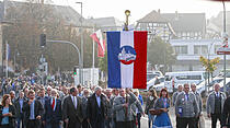 Gallusmarkt Grünberg: Frühschoppen und Wurzelbürger-Bürsterei