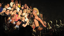 Die Bilder von der spektakulären Flic Flac-Premiere