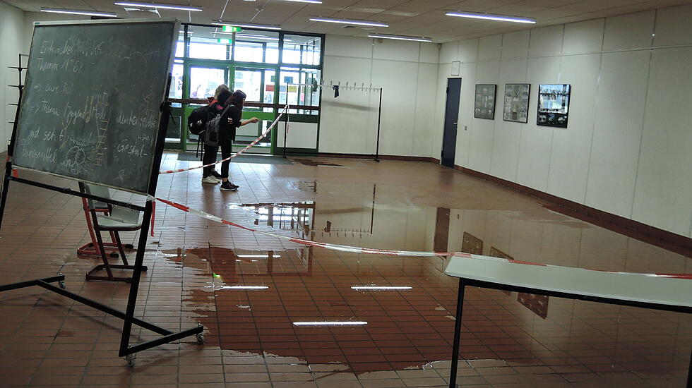 Nach dem Unwetter: Aufräumarbeiten in Gießen