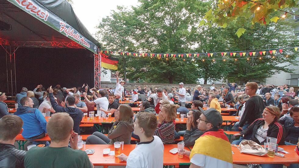 Public Viewing beim Deutschland-Spiel