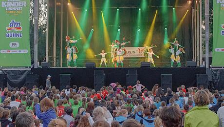 Das sind die besten Bilder von der Gala des 9. Hessischen Landeskinderturnfestes in Gießen