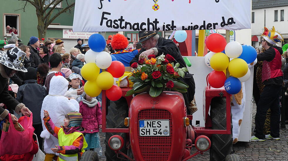 Rathaussturm und Faschingsumzug Bad Vilbel