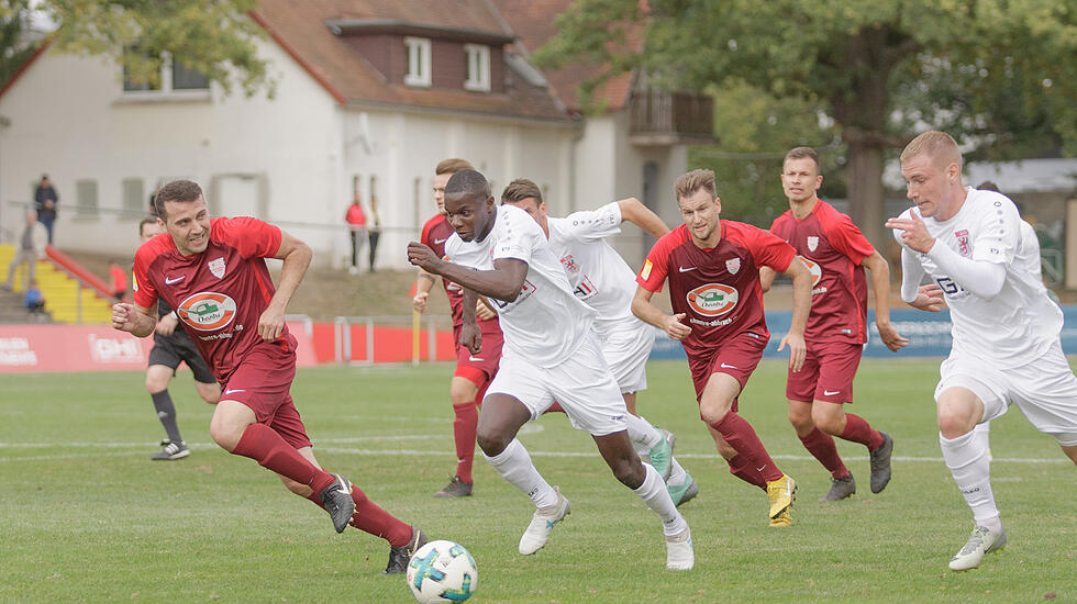 Gießen trifft vierfach gegen Neu-Isenburg