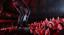 Die Toten Hosen reißen die Frankfurter Festhalle ab