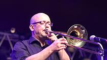 25 Jahre Marvin Dorfler Big Band im Zirkuszelt auf der Seewiese Friedberg