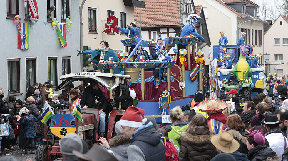 Bunter Faschingsumzug in Ober-Mörlen