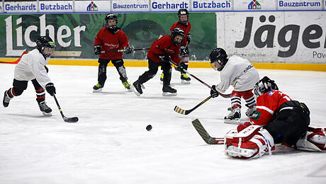 Wilde Wuselei: U7-Training bei den Roten Teufeln