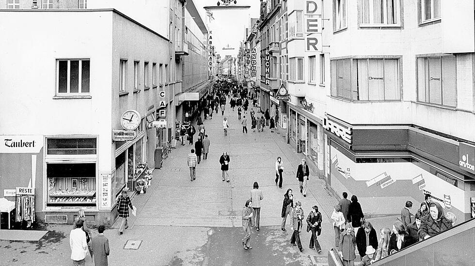 1968: Elefantenklo und Fußgängerzone Gießen entstehen