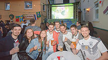 Public Viewing beim Deutschland-Spiel