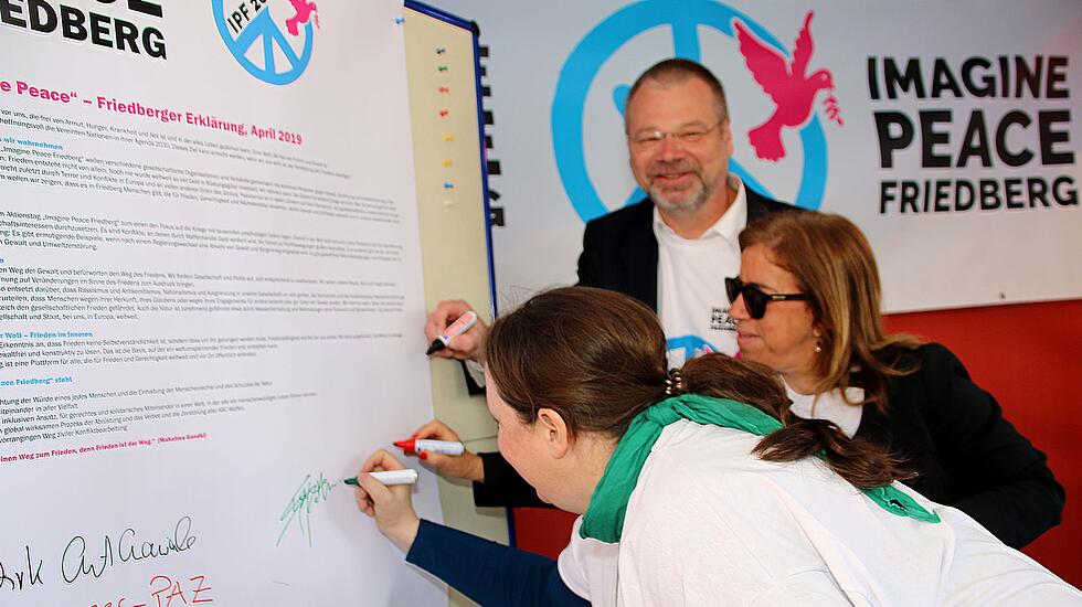 Friedenstag "Imagine Peace Friedberg"