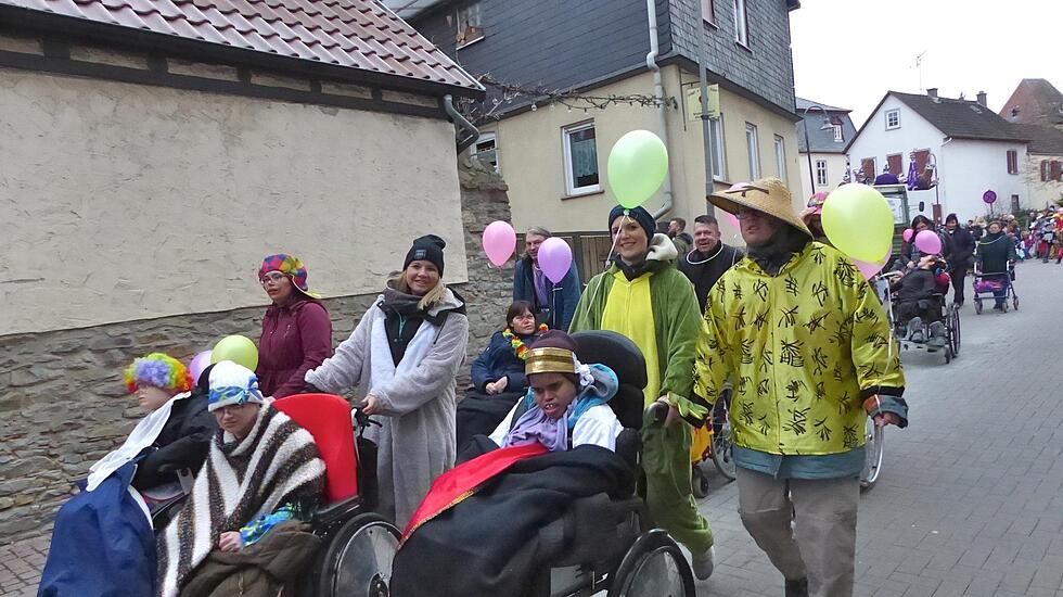 "Hasenspringer"-Umzug und Party in Rosbach