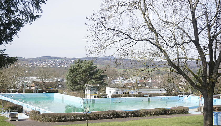 gikrei2402waldschwimmbadlol