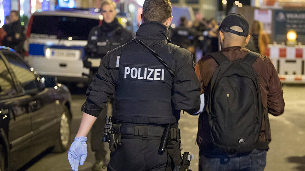 Polizeirazzia im Frankfurter Bahnhofsviertel