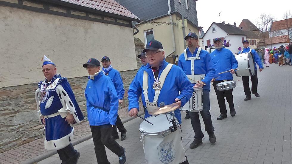"Hasenspringer"-Umzug und Party in Rosbach