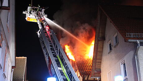 Dachstuhlbrand in Nordeck