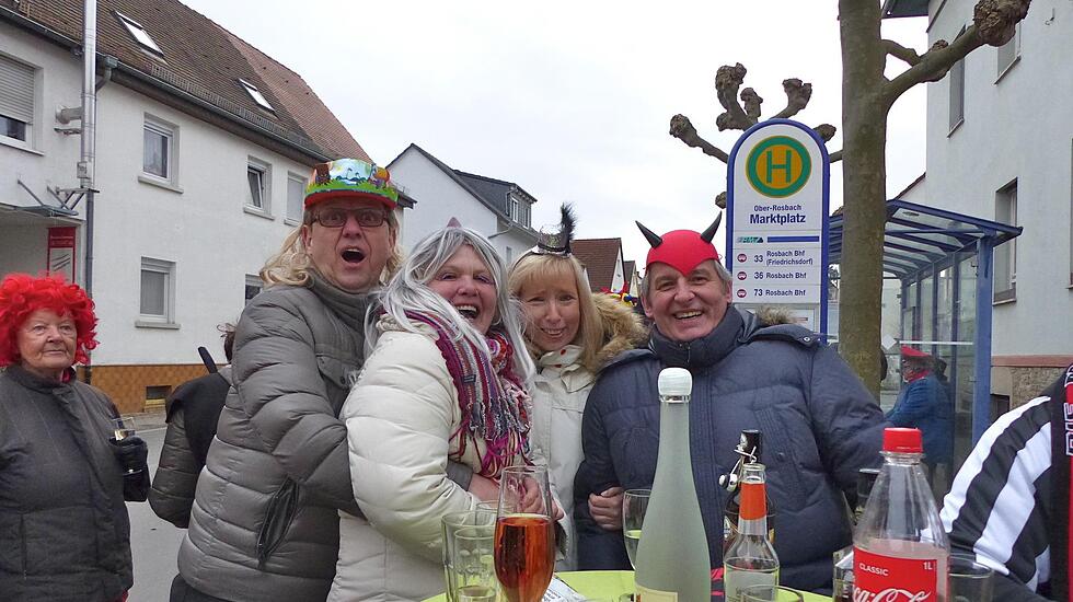 "Hasenspringer"-Umzug und Party in Rosbach