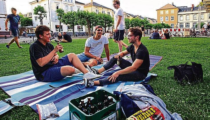 oli_vorplatzchillen_270617