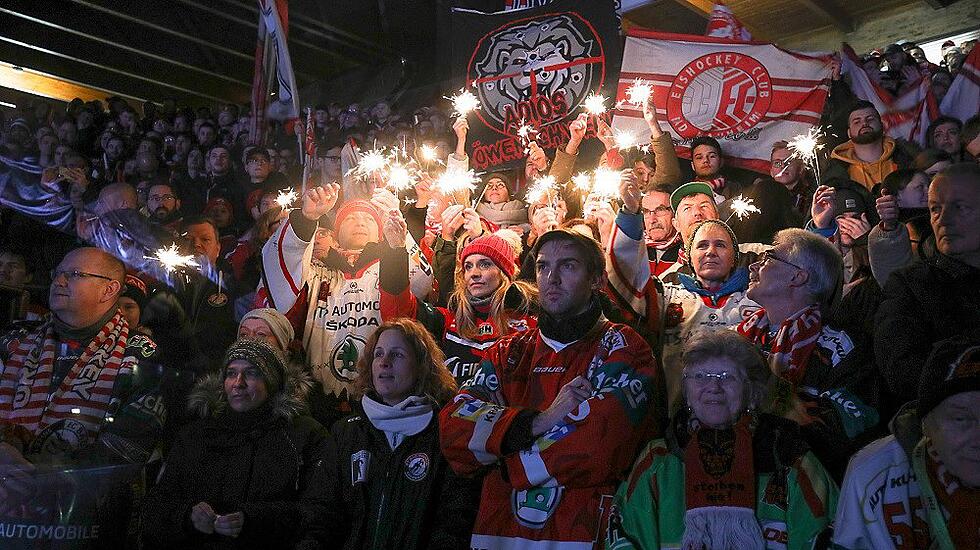 in der DEL 2 - EC Bad Nauheim gegen Frankfurt Löwen