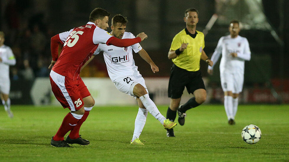 FC Gießen gewinnt Abendspiel gegen Baunatal