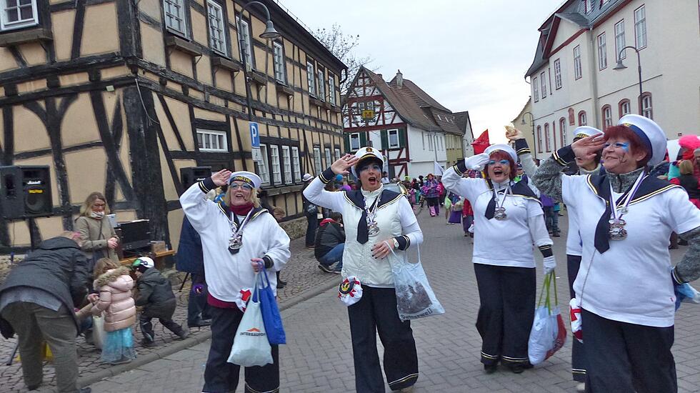 "Hasenspringer"-Umzug und Party in Rosbach