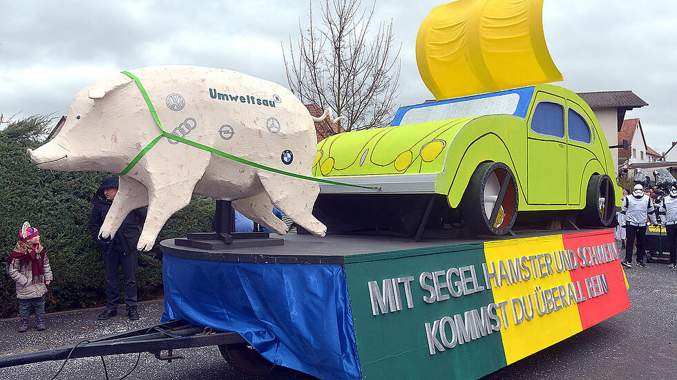 Närrischer Lindwurm in Gräilau