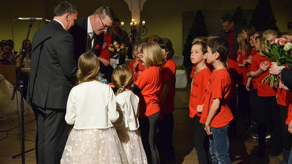 Inthronisierung der Rosenkönigin in Steinfurth